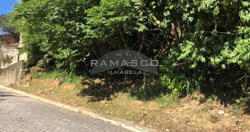 TERRENO EM ILHABELA - VISTA PARA O MAR - PROJETO APROVADO - REGIÃO CENTRAL