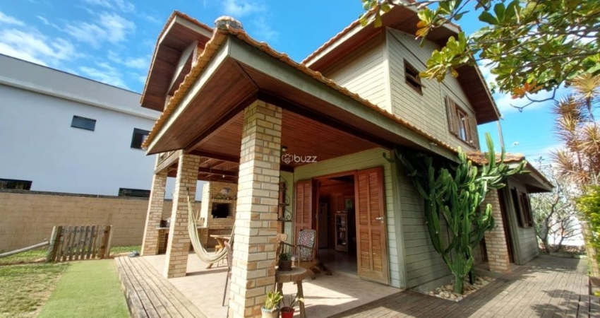 Casa financiável, terreno com 460 m² a 300 metros da praia
