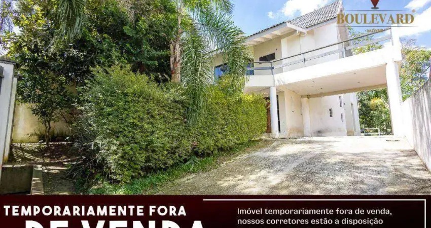 Casa com amplo quintal e 3 dormitórios à venda, 400 m² por R$ 1.000.000 - Barreirinha - Curitiba/PR