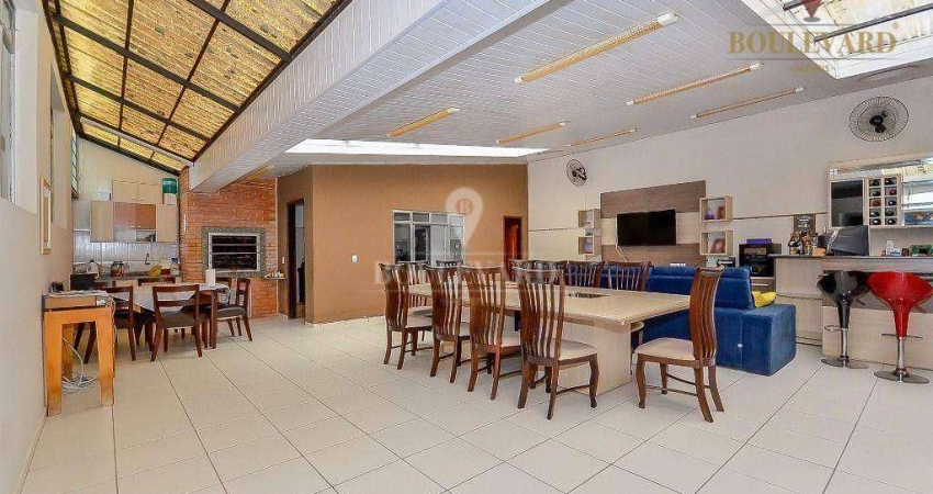 Casa à venda, 351 m² por R$ 1.100.000,00 - Cajuru - Curitiba/PR