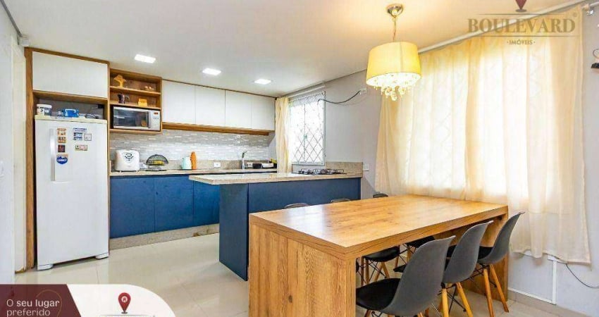 Sobrado de esquina com 3 dormitórios à venda, 98 m² por R$ 549.000 - Uberaba - Curitiba/PR