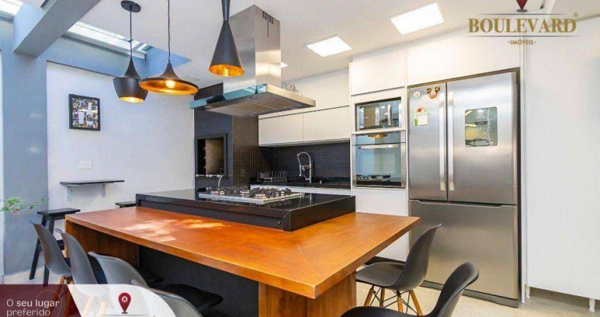Sobrado em condomínio fechado com 3 dormitórios à venda, 120 m² por R$ 695.000 - Uberaba - Curitiba/PR