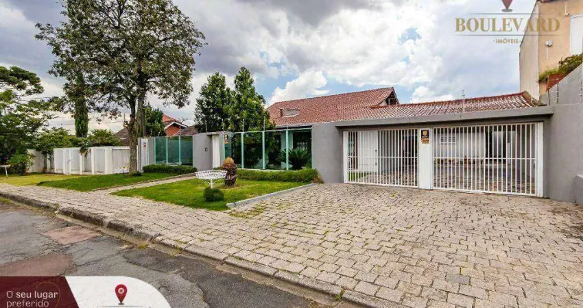 Casa térrea com 3 dormitórios à venda, 350 m² por R$ 1.700.000 - Jardim das Américas - Curitiba/PR