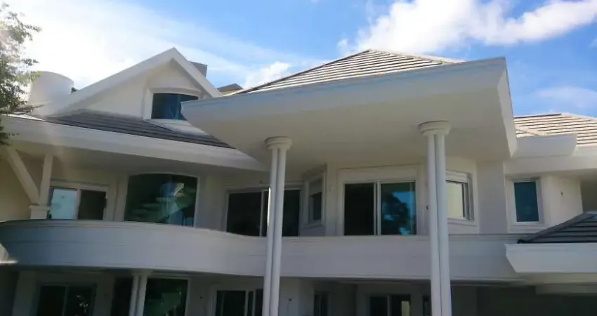 Santa Felicidade, Parco Dei Principi, Mansão 6 suítes, 08 vagas de garagem, elevador, 1.300m², à ve