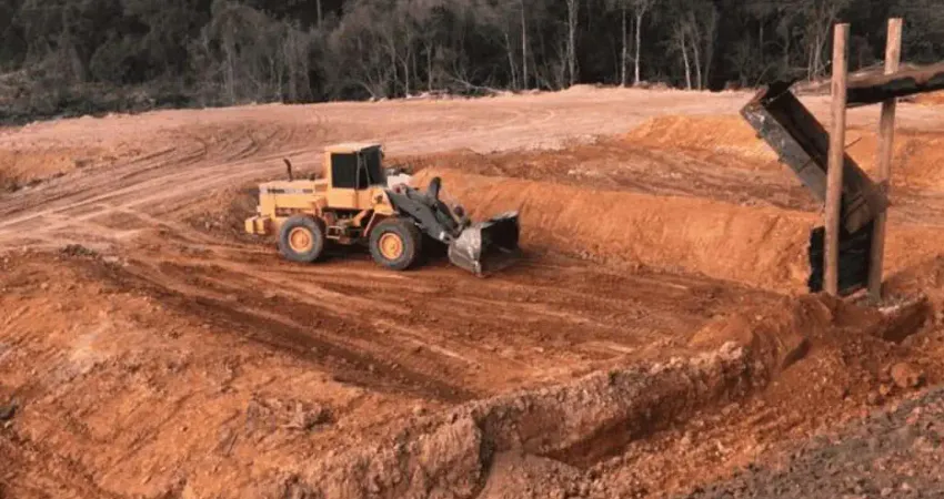 Lapa, fazenda extração de areia total estimado de 1.000.000 toneladas,, 49.92 hectares ou 20,62 alq