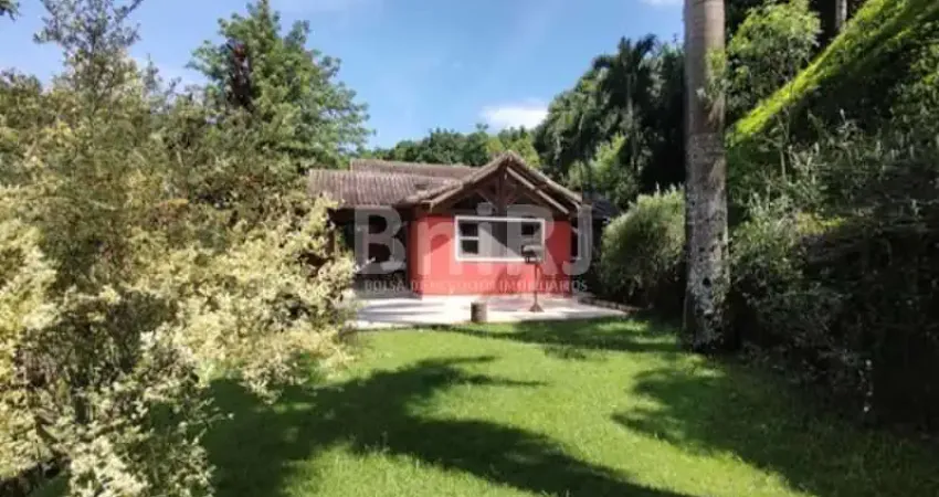 Propriedade  charmosa, com muita água, mata e tranquilidade!