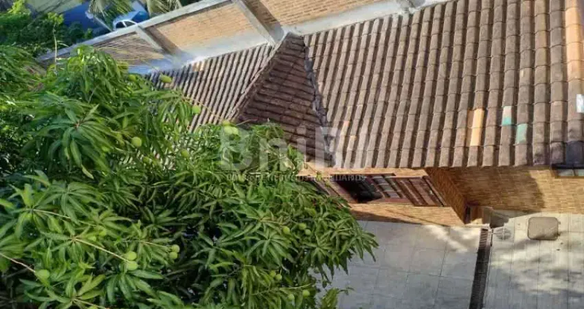 Casa Condomínio Fechado Portaria 24hs.