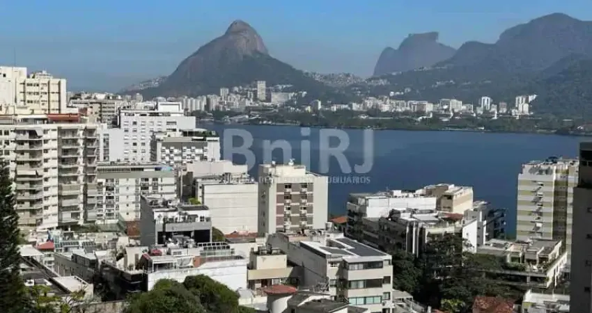 Apartamento de 4 quartos no coração do  bairro Lagoa