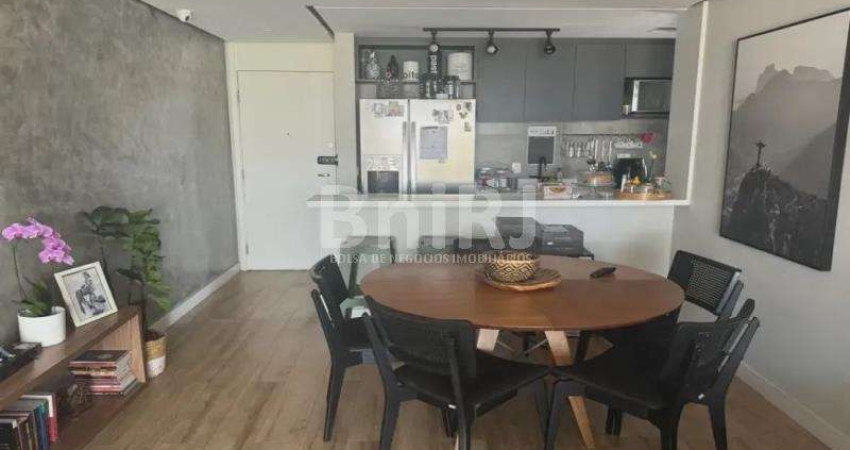 Luxuoso apartamento de 3 quartos com suíte e lazer completo