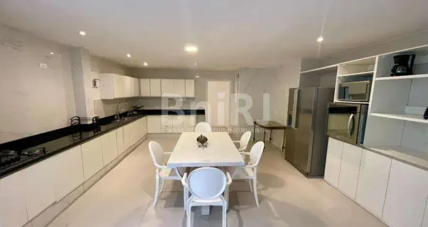 Apartamento mobiliado frontal mar 4 quartos sendo 2 suítes