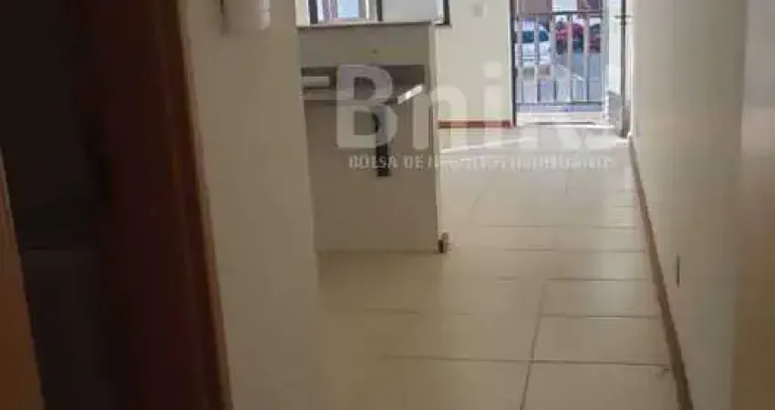 APARTAMENTO EM CONDOMINIO FECHADO - SAMAMBAIA- PETROPOLIS  - RJ.