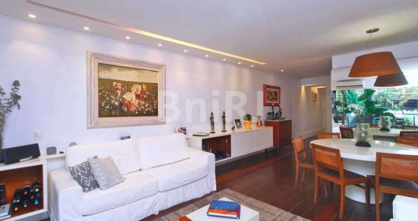 CHARMOSA CASA EM CONDOMÍNIO - JARDIM OCEÂNICO
