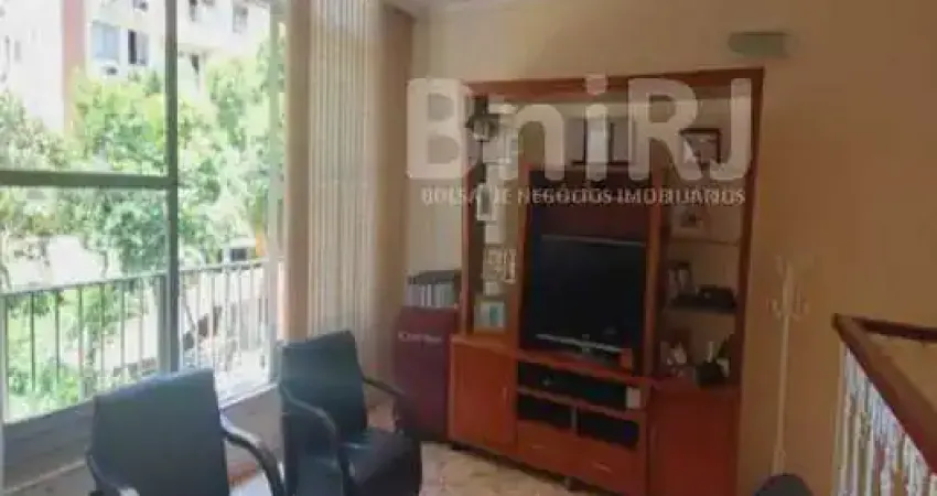 Casa de dois andares, 204m², 3 quartos, por R$790.000,00 - Tijuca - Rio de Janeiro/RJ