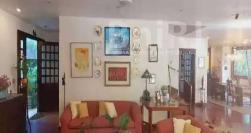 Casa de condomínio, com 936m²e 4 suítes, por R$4.950.000,00 - Gávea - Rio de Janeiro/RJ
