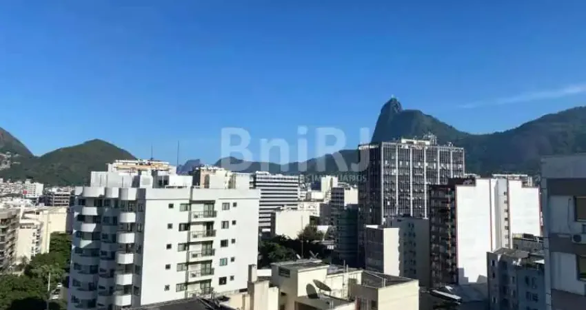 Cobertura duplex em Botafogo, com vista total Cristo Redentor, Pão de Açúcar e Baía de Guanabara.
