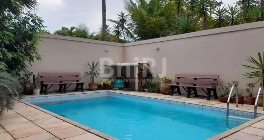 Casa com 4 quartos à venda na Rua Dona Emília, São Francisco, Niterói