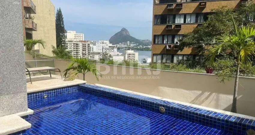 VENDO COM VISTA DESLUMBRANTE PARA LAGOA E CRISTO, COM VARANDA, 4 QUARTOS, 2 VAGAS, LAGOA- RIO DE JANEIRO-RJ