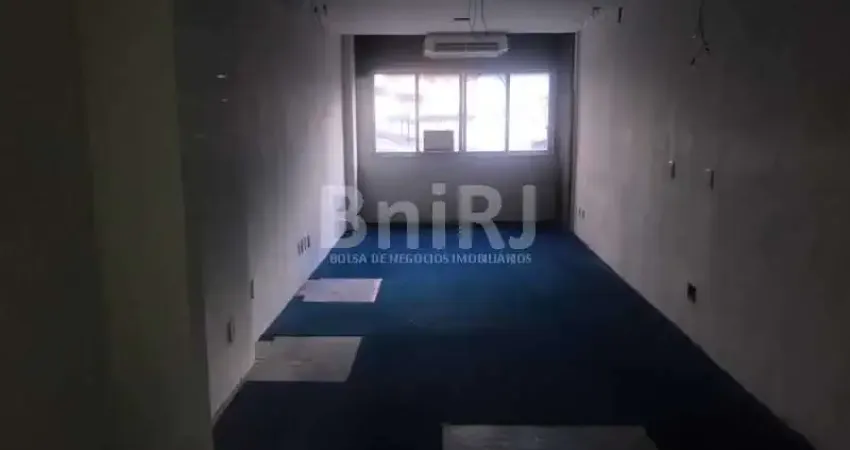 Sala comercial à venda na Avenida Ernani do Amaral Peixoto, Centro, Niterói