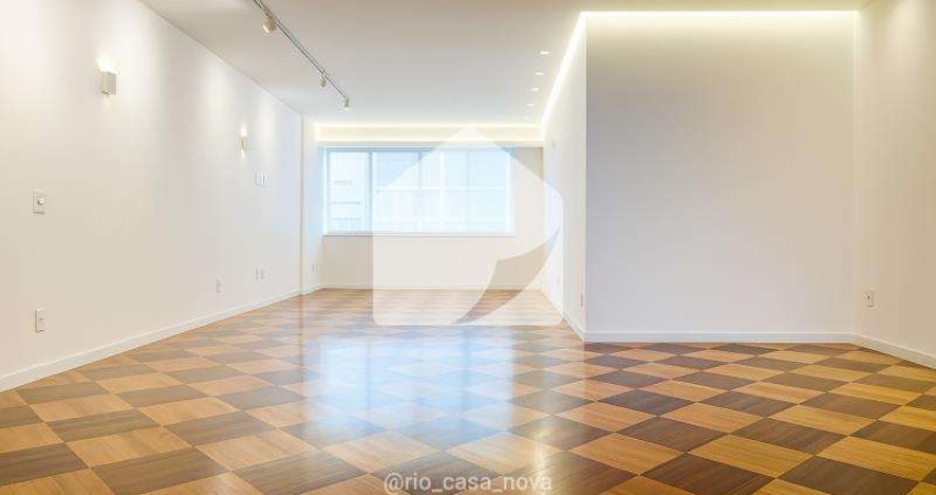 Reformado por Arquiteto, Copacabana. Vista Livre e Pronto para Morar!!