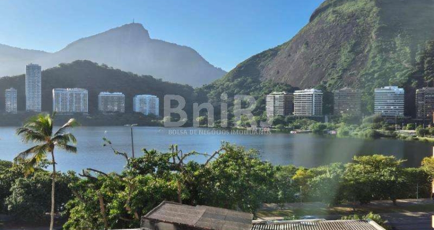 Joia em Ipanema! Cobertura duplex na Rua Almirante Saddock de Sá com vista espetacular para a Lagoa e o Cristo