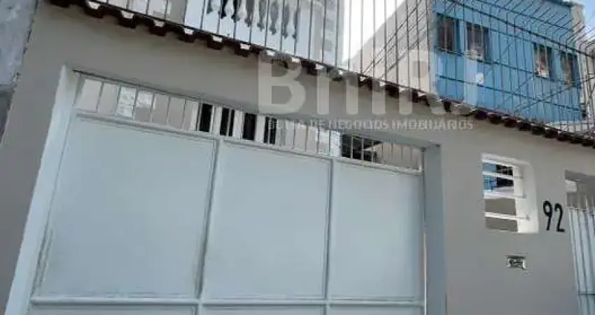 Casa com 2 quartos para alugar na Rua Pinheiro Guimarães, 92, Botafogo, Rio de Janeiro