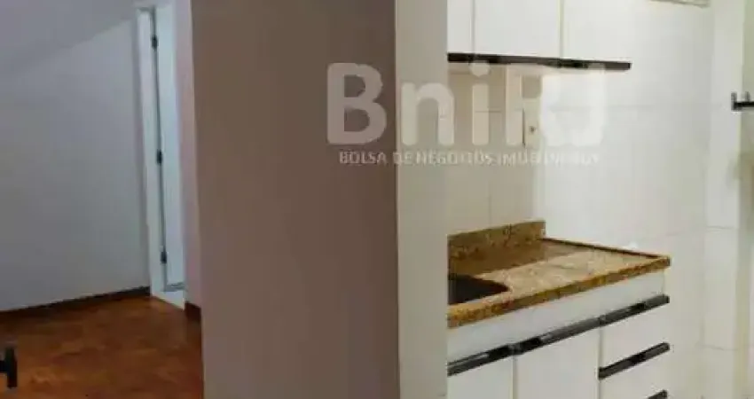 Excelente oportunidade: apartamento sala e quarto separados frente