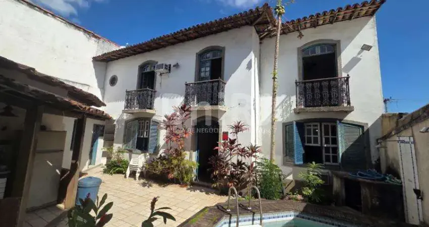 Casa com 4 quartos à venda na Rua Guaianazes, São Francisco, Niterói