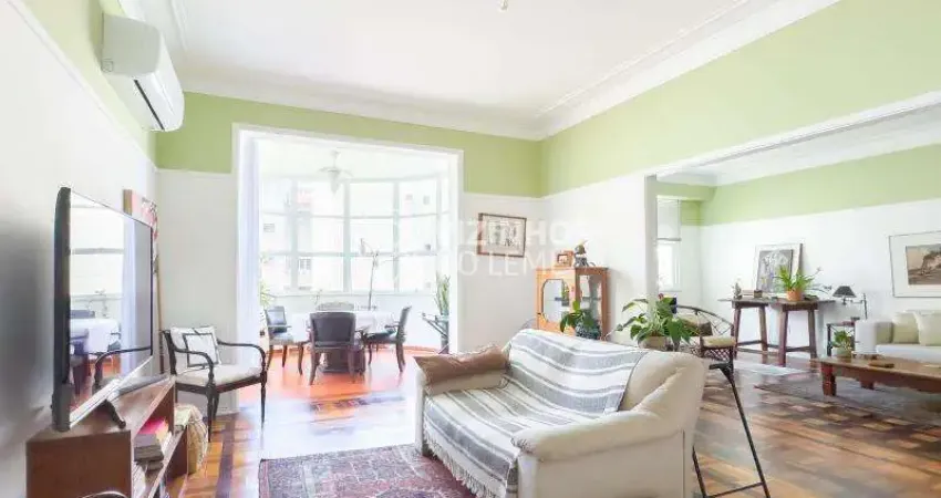 134m² + varandas, 3 quartos, todo reformado no prédio mais querido do leme