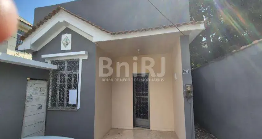 Lindo imóvel para venda em guadalupe com duas casas e 4 quartos