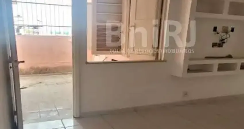 Apartamento para locação com 2 dormitórios - varanda - em iraja perto polo gastronômico