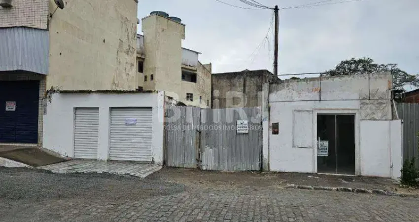 Barracão / Galpão / Depósito para alugar na Rua Paulo Burle, Palmeiras, Cabo Frio