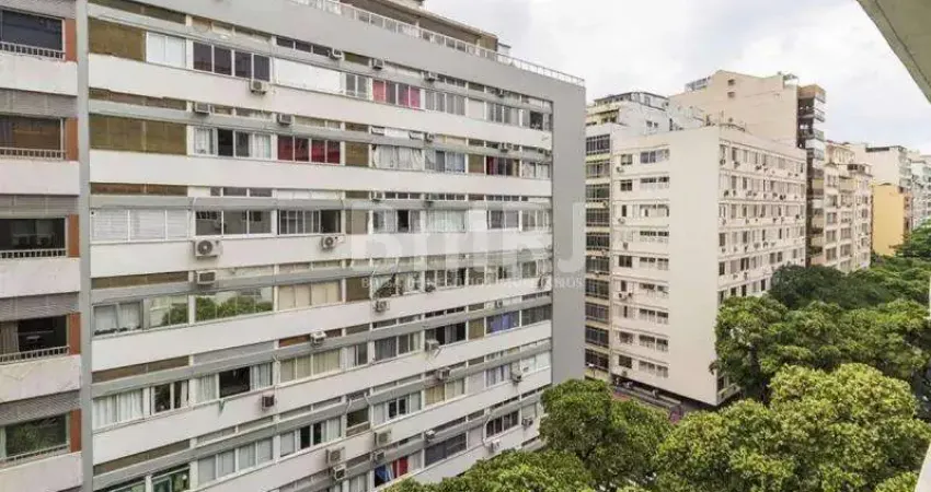 Oportunidade em copacabana, excelente apartamento de frente, com varanda, 3 quartos, suite, vaga, posto 3, rio de janeiro-rj