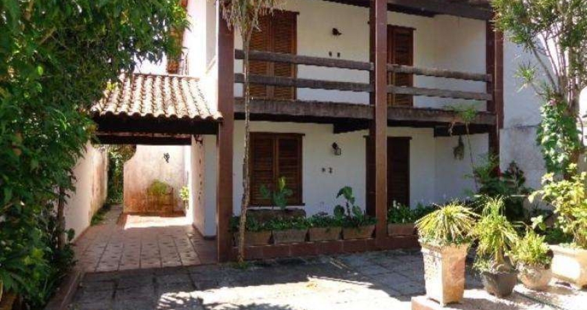 Casa para Venda em Arraial do Cabo, Praia Grande, 3 dormitórios, 1 suíte, 2 banheiros, 3 vagas