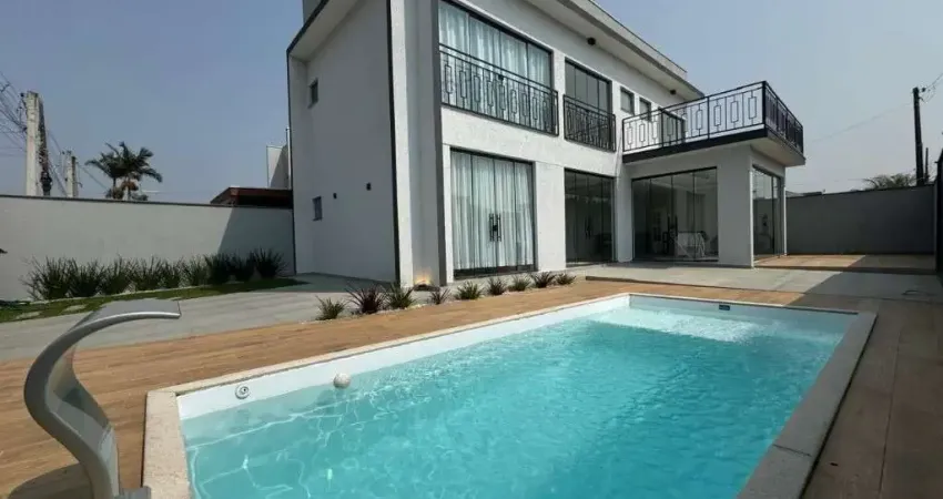 Casa a venda no Bairro Nossa Senhora da Paz  em Balneário Piçarras SC.