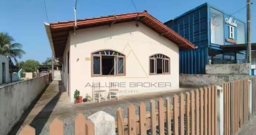 Casa com 3 quartos para alugar no Centro, Penha 
