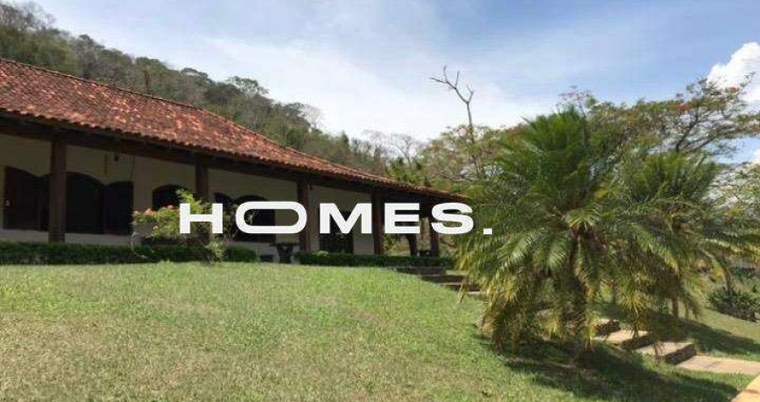 Casa à venda, 5 quartos, 1 suíte, 3 vagas, Cuiabá - Petrópolis/RJ