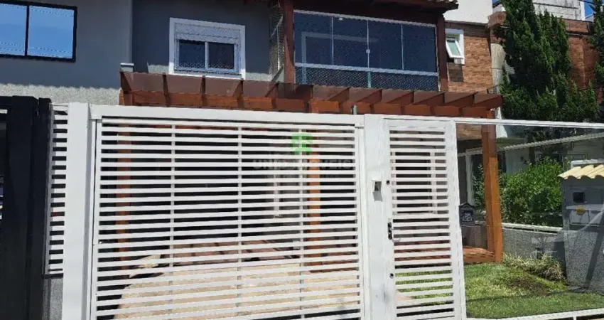 Imperdível oportunidade: Casa à venda em Porto Alegre-RS, bairro Hípica! 3 quartos, 1 suíte, 2 salas, 2 vagas de garagem, 180m².