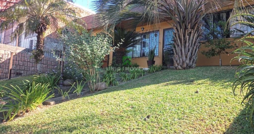 Casa TÉRREA, 4 Dormitórios, 2 Suíte, 7 Vagas, 4 Banheiros