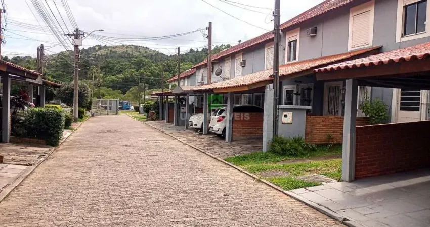 Próximo ao Zaffari Hípica, Casa 2 Quartos, Pátio, mobiliada, área coberta, vaga fixa que comporta carro e moto.