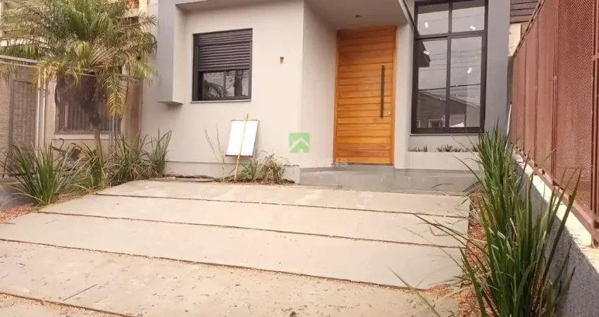 Imperdível! Casa à venda em Porto Alegre-RS, bairro Hípica. 3 quartos, 1 suíte, 1 sala, 2 banheiros, 2 vagas de garagem, 85m².