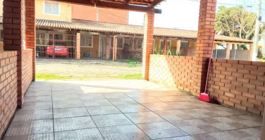 Casa em condomínio fechado com 2 quartos à venda na Avenida Edgar Pires de Castro, 75, Hípica, Porto Alegre