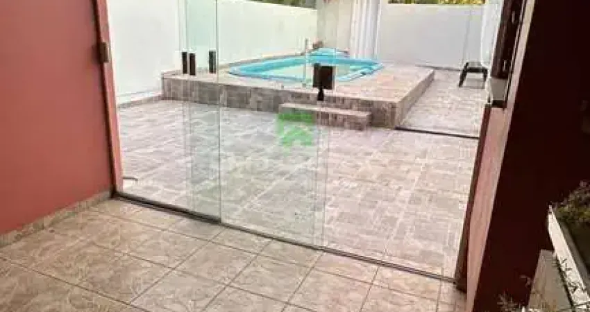 Casa à venda em petrópolis, porto alegre-rs: 2 quartos, 1 sala, 1 banheiro, 70m² de área. imperdível oportunidade!