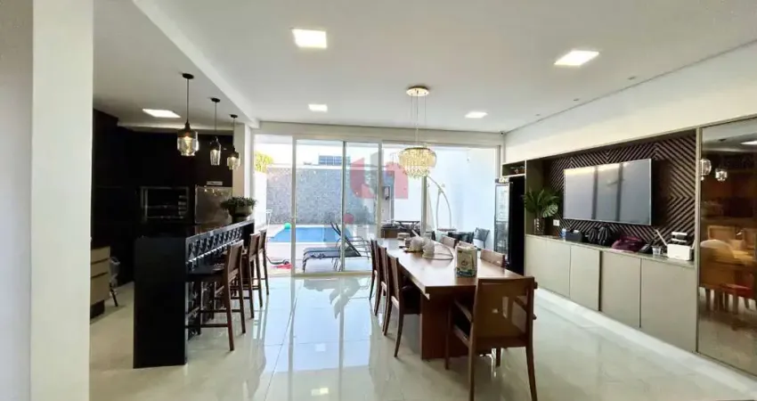 Casa com 4 quartos à venda na Rua Monte Cáceros, Zona 03, Maringá