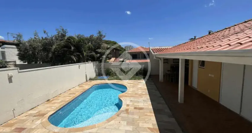 Casa em condomínio com linda área gourmet privativa e edícula codigo: 45799