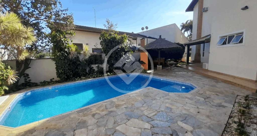 Casa com piscina em Condomínio codigo: 30062