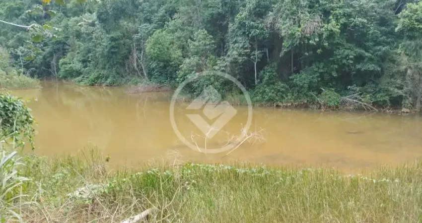 chácara a venda em Buenos Aires a 800 m do campo  de futebol , com lago no fundo do terreno , rua calçada. codigo: 96209