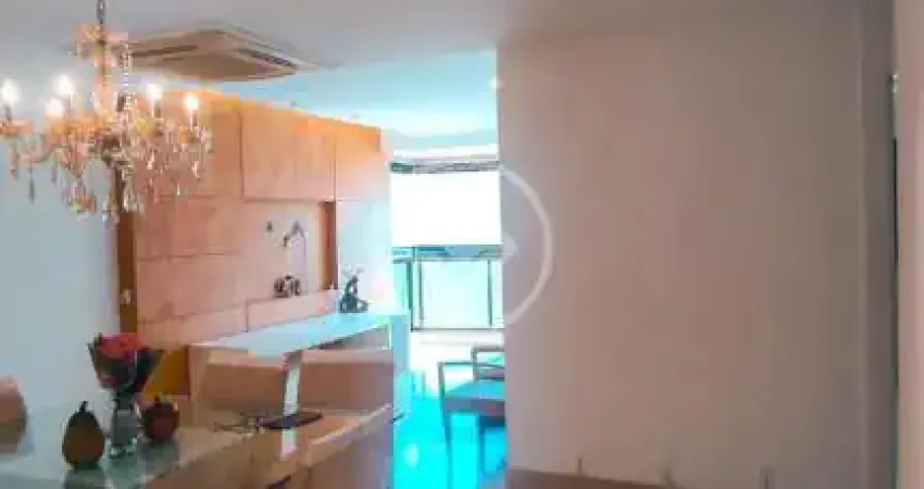 Apartamento de Luxo na Primeira Quadra da Praia da Costa – Porteira Fechada e Exclusividade! 3 quartos codigo: 79144
