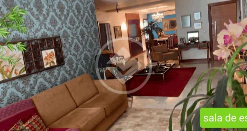 Apartamento espaçoso a uma quadra do MAR! codigo: 48596
