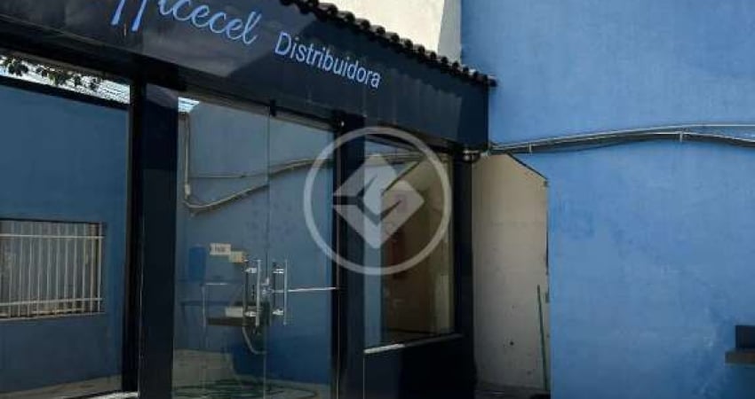 Casa de esquina no final da rua da UVV / FÓRUM VV ao lado da Rotatória. codigo: 101027