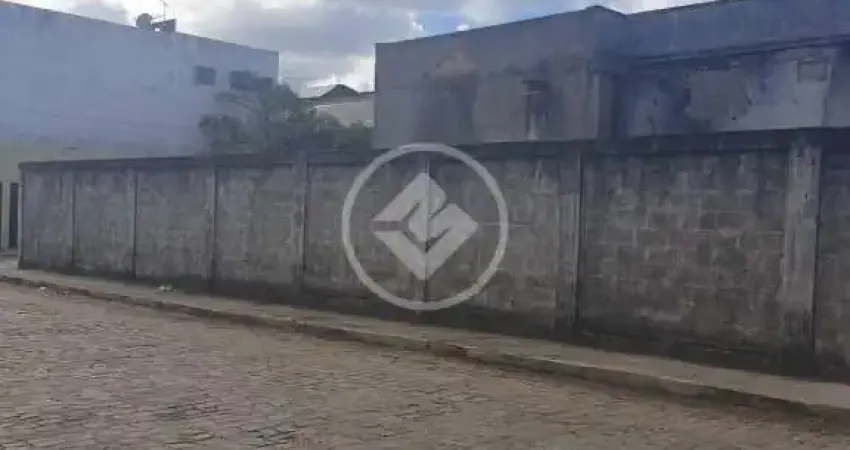 Lote de Esquina à Venda em Nossa Senhora da Penha - 300m² codigo: 71639